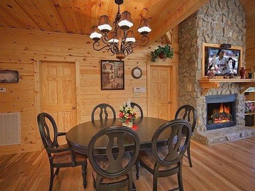 Majestic Springs Lodge Cabin McCookville Екстериор снимка