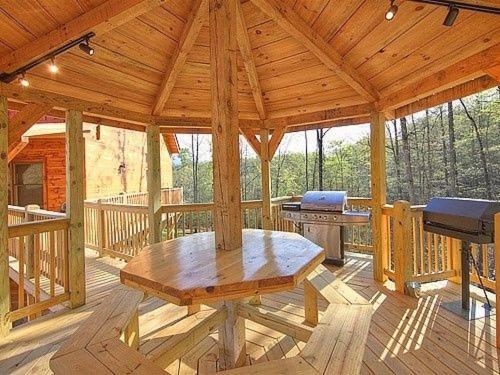 Majestic Springs Lodge Cabin McCookville Екстериор снимка